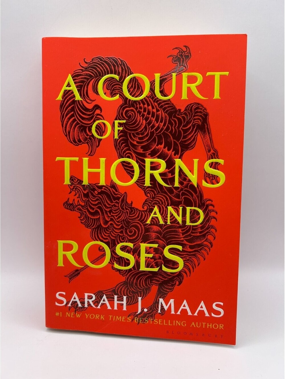 Sarah J. Maas A Court Of Thorns And Roses Paperback
